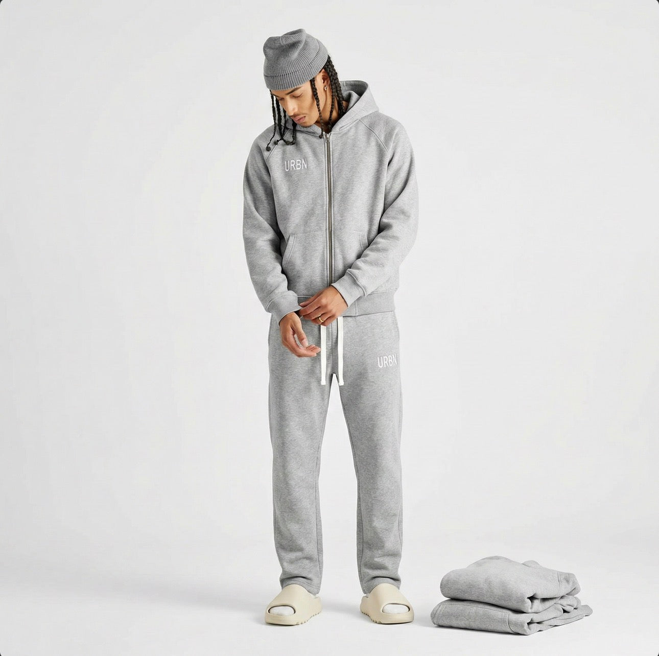gray sweatpants